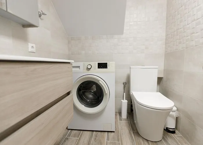 Sunshine House Case de vacanță