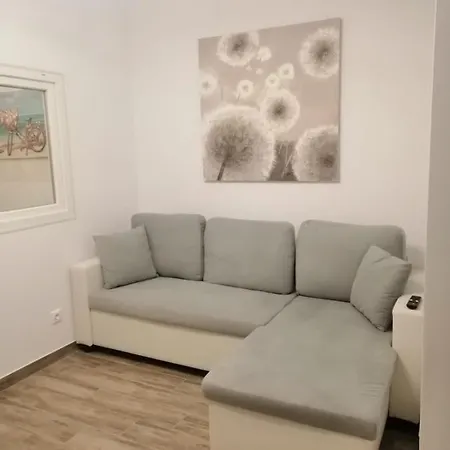 Dom wakacyjny Sunshine House Skála Foúrkas