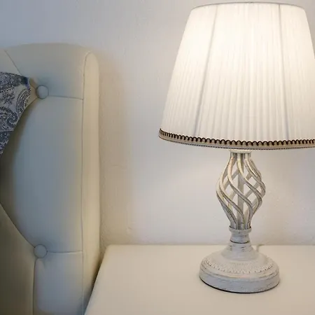 Vakantiehuis Sunshine House Skála Foúrkas