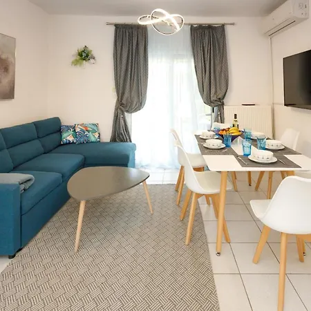 Sunshine House Nyaraló *