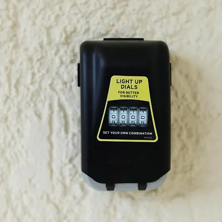 Dom wakacyjny Sunshine House *